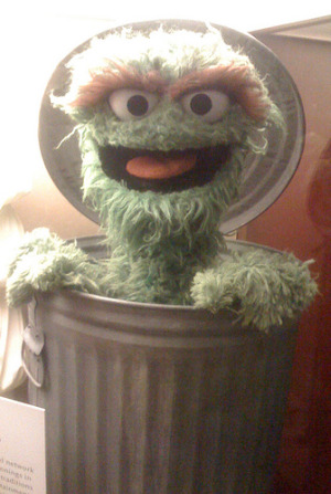 Bathroom Cleaners on Trash Can Cleaning Tips For Kitchen Bathroom And Outdoor Cans